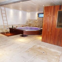 Gîte haut-de-gamme avec spa intérieur près de Lyon